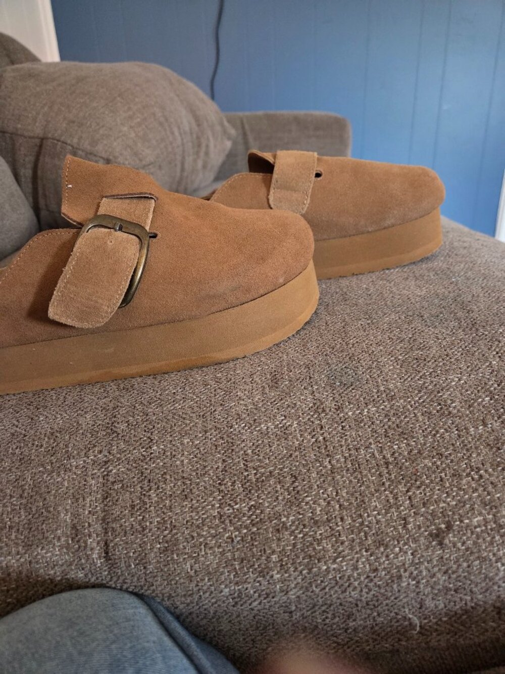 Women platforms